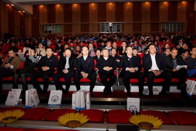 鞍山市天乙門窗即將參展2018北京FBC博覽會(huì)(圖22) 鞍山市天乙門窗即將參展2018北京FBC博覽會(huì)(圖22)